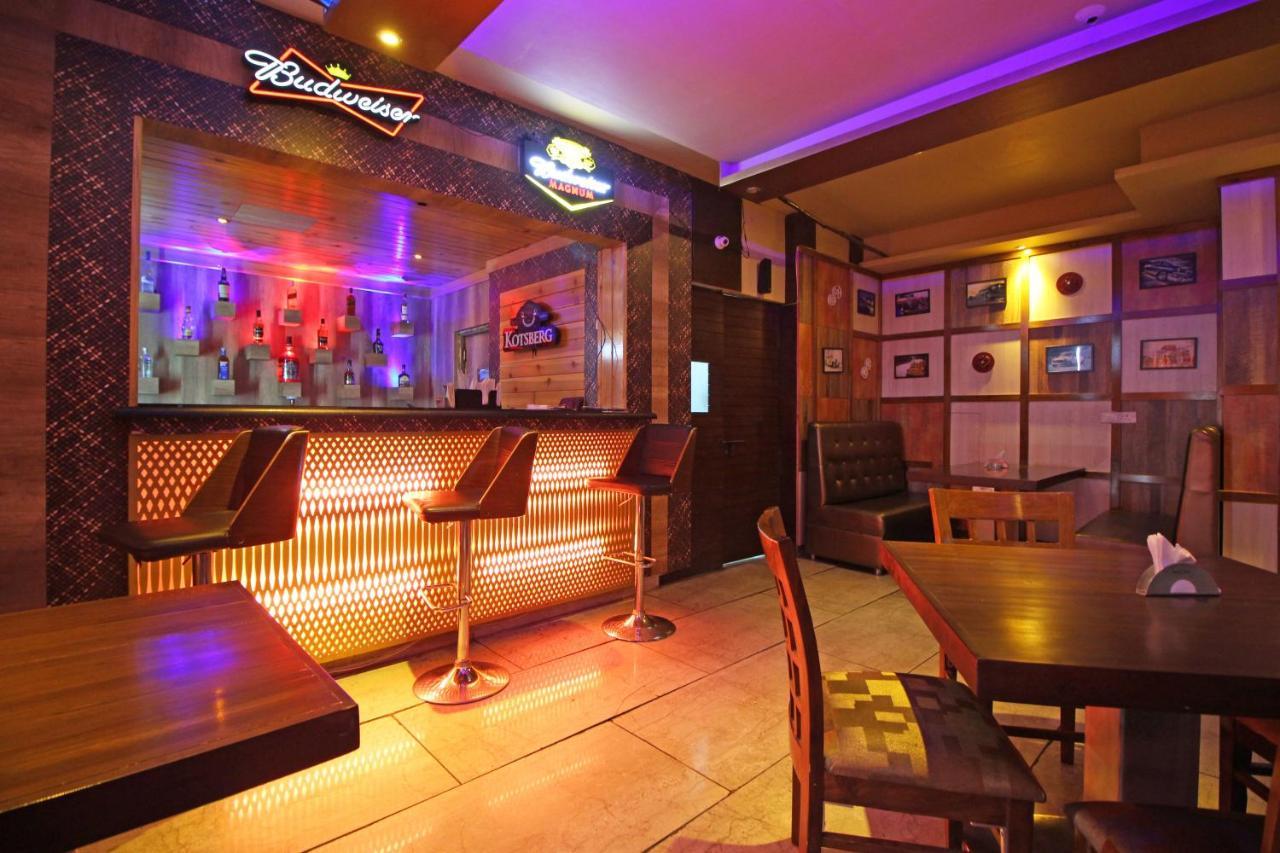 Oyo 4964 Golden Oyster Suites Dehradun Extérieur photo